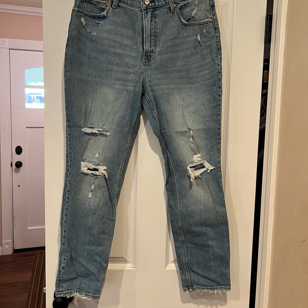 Abercrombie jeans, size 12-skinny, high rise ripped, great condition